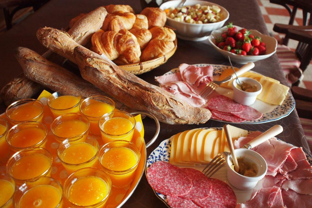 Bed and Breakfast Le Couvent De Neuviale Parisot  Esterno foto